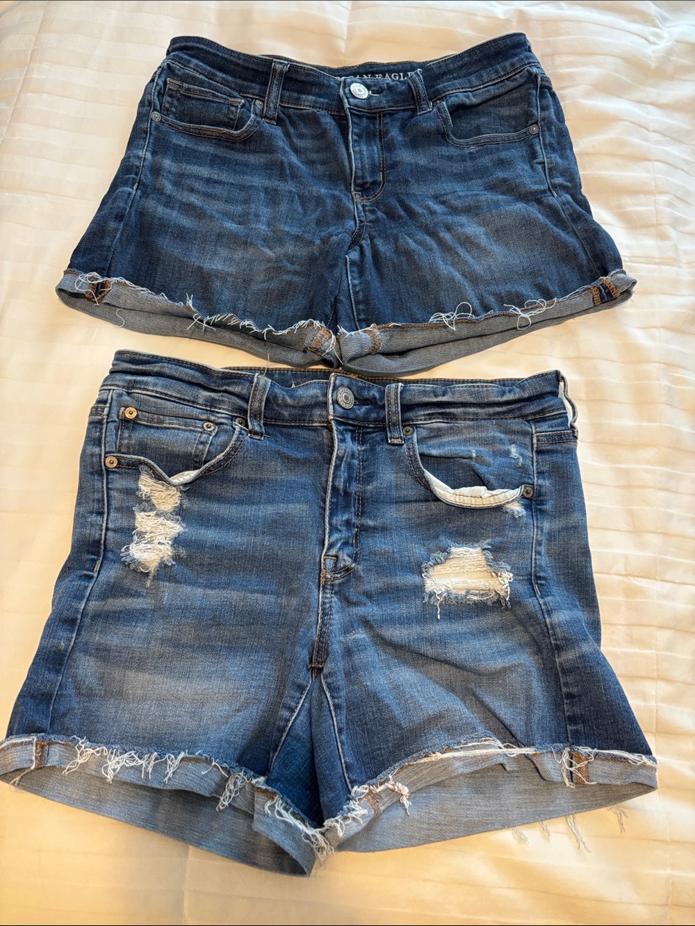 2 pairs of American Eagle size 10 Roll-Cuff Mid Wash Women's Short